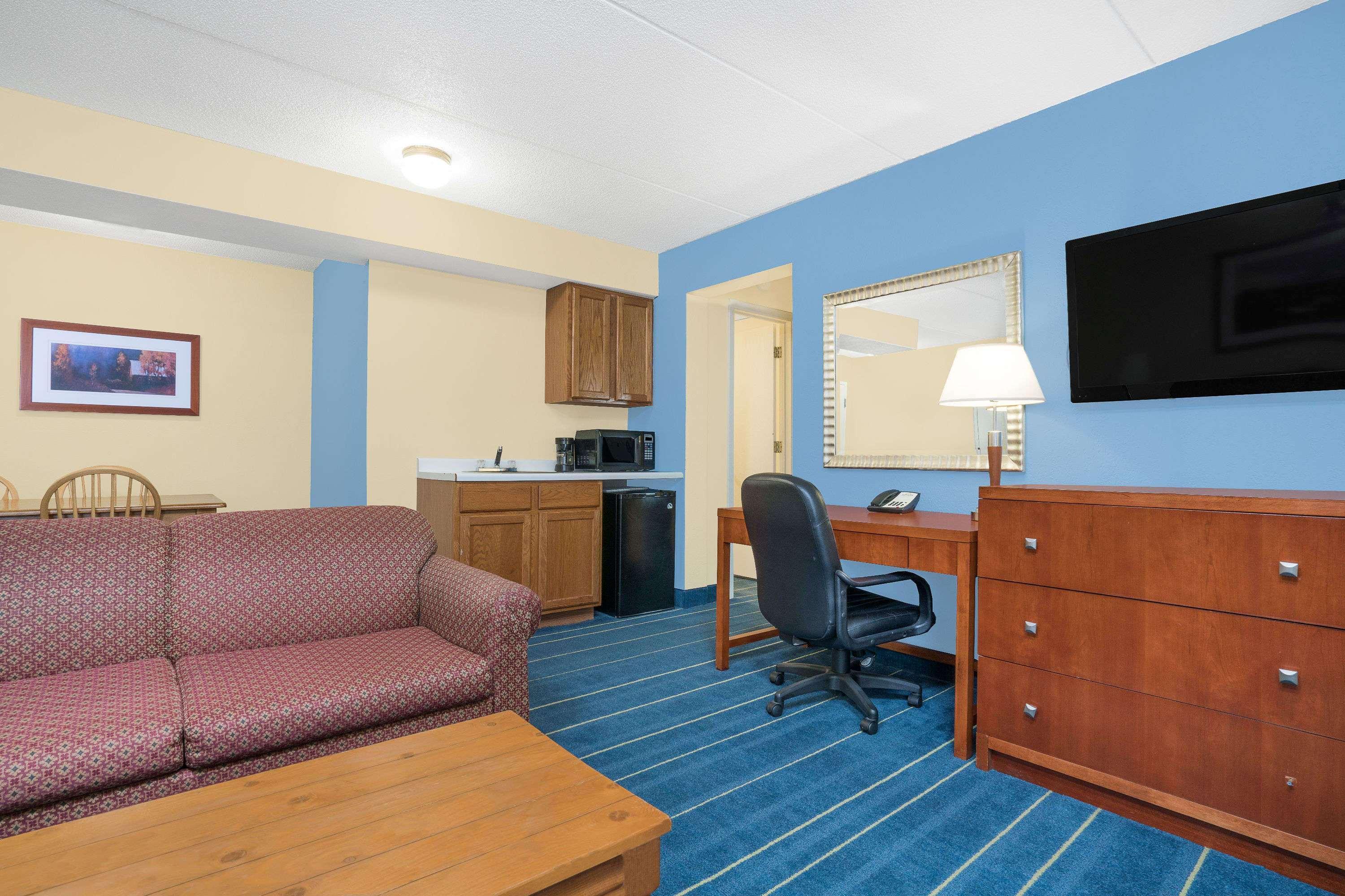 Days Inn By Wyndham Alexandria Mn エクステリア 写真