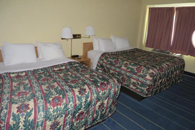 Days Inn By Wyndham Alexandria Mn エクステリア 写真