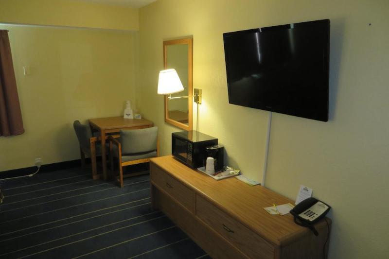 Days Inn By Wyndham Alexandria Mn エクステリア 写真